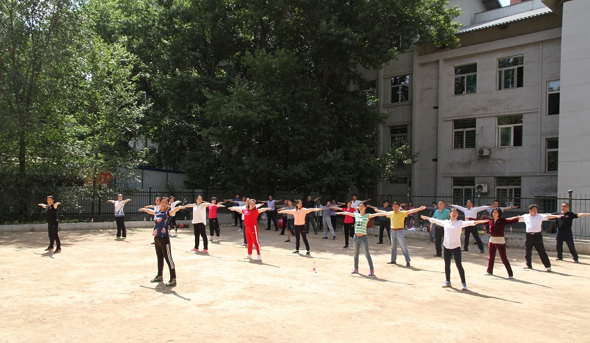继续教育学院第四届趣味运动会圆满成功 继续教育学院第四届趣味运动会圆满成功