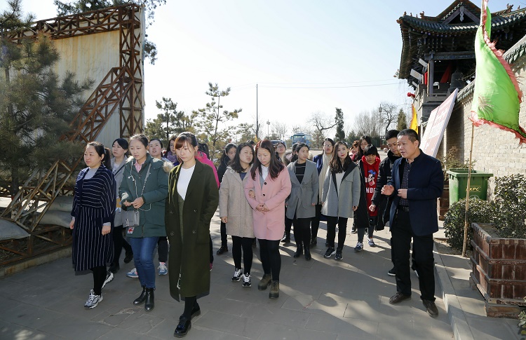 现代科技学院工会开展 庆“三八”系列庆祝活动 现代科技学院工会开展 庆“三八”系列庆祝活动