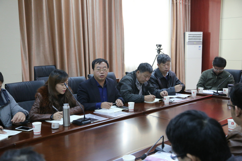 校工会组织全委会部分委员巡视眀向教工餐厅 校工会组织全委会部分委员巡视眀向教工餐厅