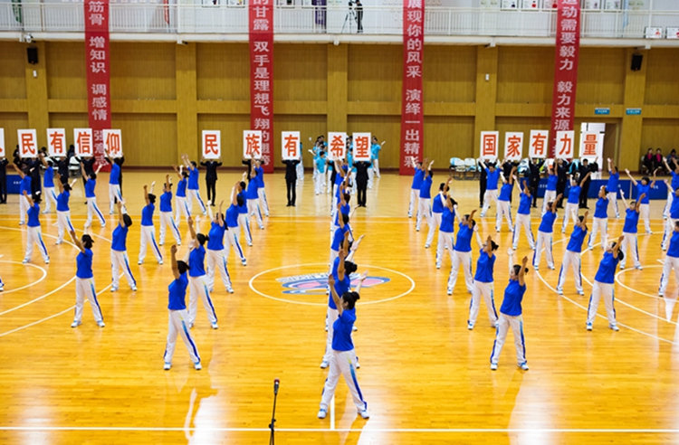 “强健体魄 阳光生活”广播操赛精彩瞬间