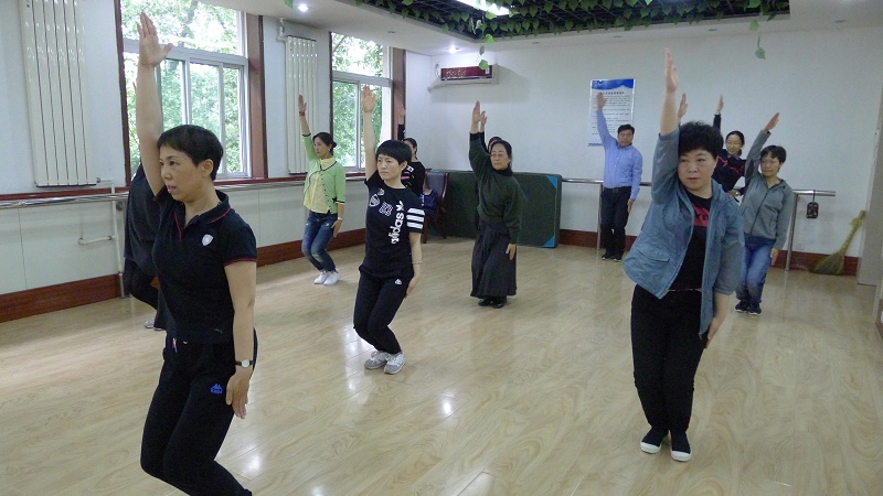 继续教育学院学习第九套广播体操 继续教育学院学习第九套广播体操
