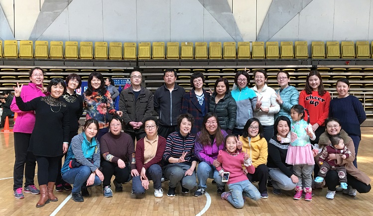 外国语学院工会举办迎三八趣味室内运动会 外国语学院工会举办迎三八趣味室内运动会