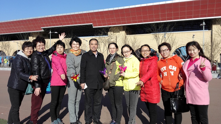 电力学院工会举办“三八”女职工踢毽子运动 电力学院工会举办“三八”女职工踢毽子运动