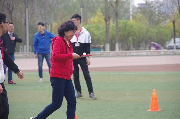 信息工程学院师生趣味运动会圆满举行 信息工程学院师生趣味运动会圆满举行