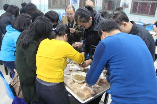 经管学院教职工举行联欢会