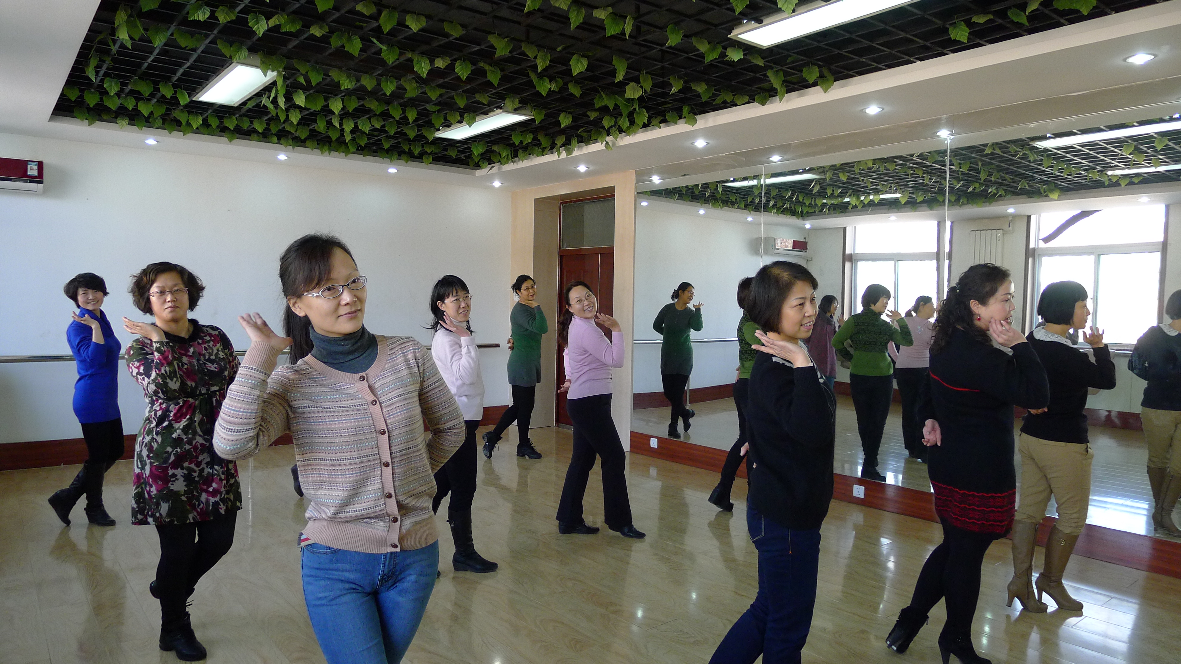 化学化工学院工会举办2012年文体周活动 化学化工学院工会举办2012年文体周活动